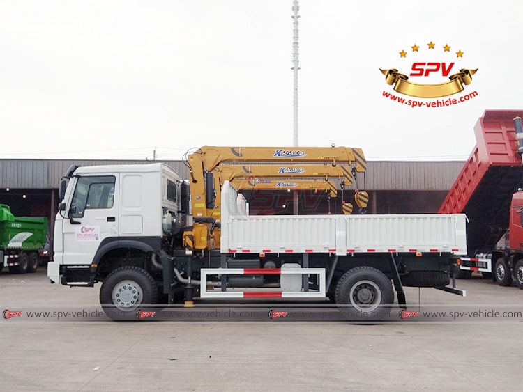 Off-road Telescopic Crane Truck Sinotruk (4 Ton)  - B - LS